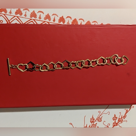 Sold 14k Yellow Gold Large Heart Link Bracelet with Toggle Closure - Picture 9 of 12